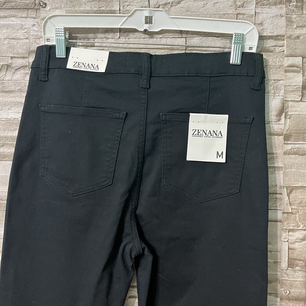 Zenana High Waisted Flare Frayed Hem Jeans Womens Size Medium Black Bootcut NWT - Picture 3 of 11